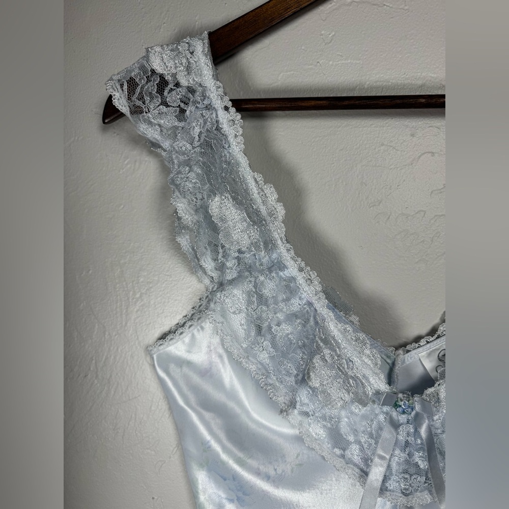 🩵Vintage 80’s Samye Coquette Baby-Blue Lace Satin Finish Camisole Size Small - Picture 4 of 8